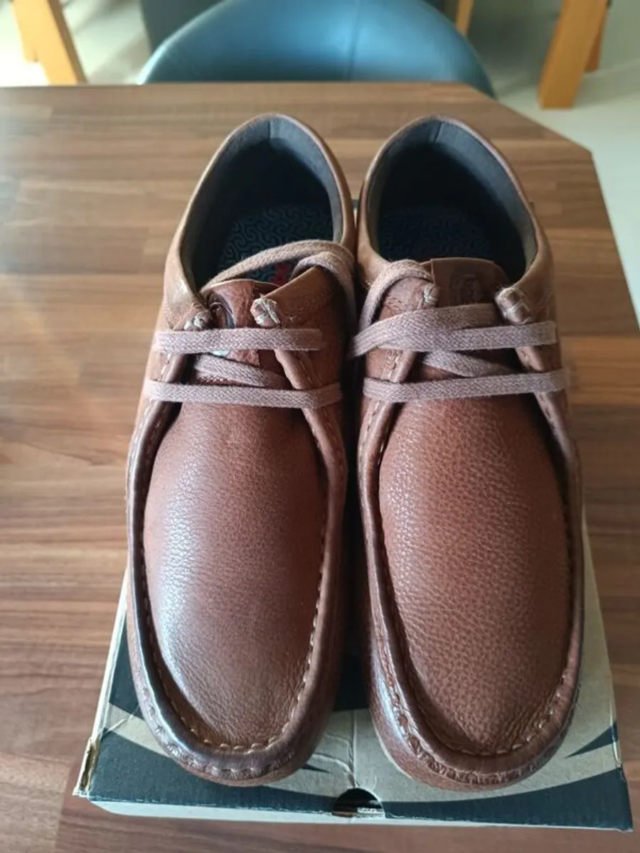 Mens Base of London leather Shoes - Image 2