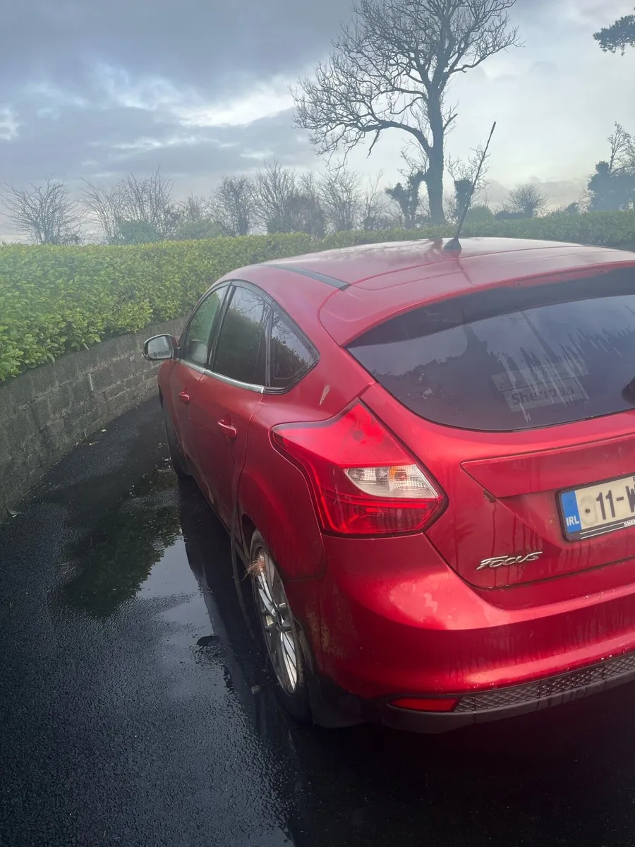 2011 ford focus - Image 2