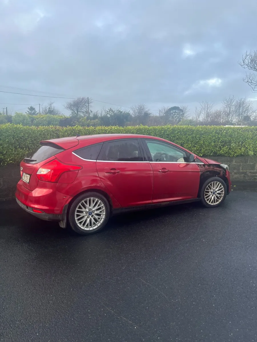 2011 ford focus - Image 1