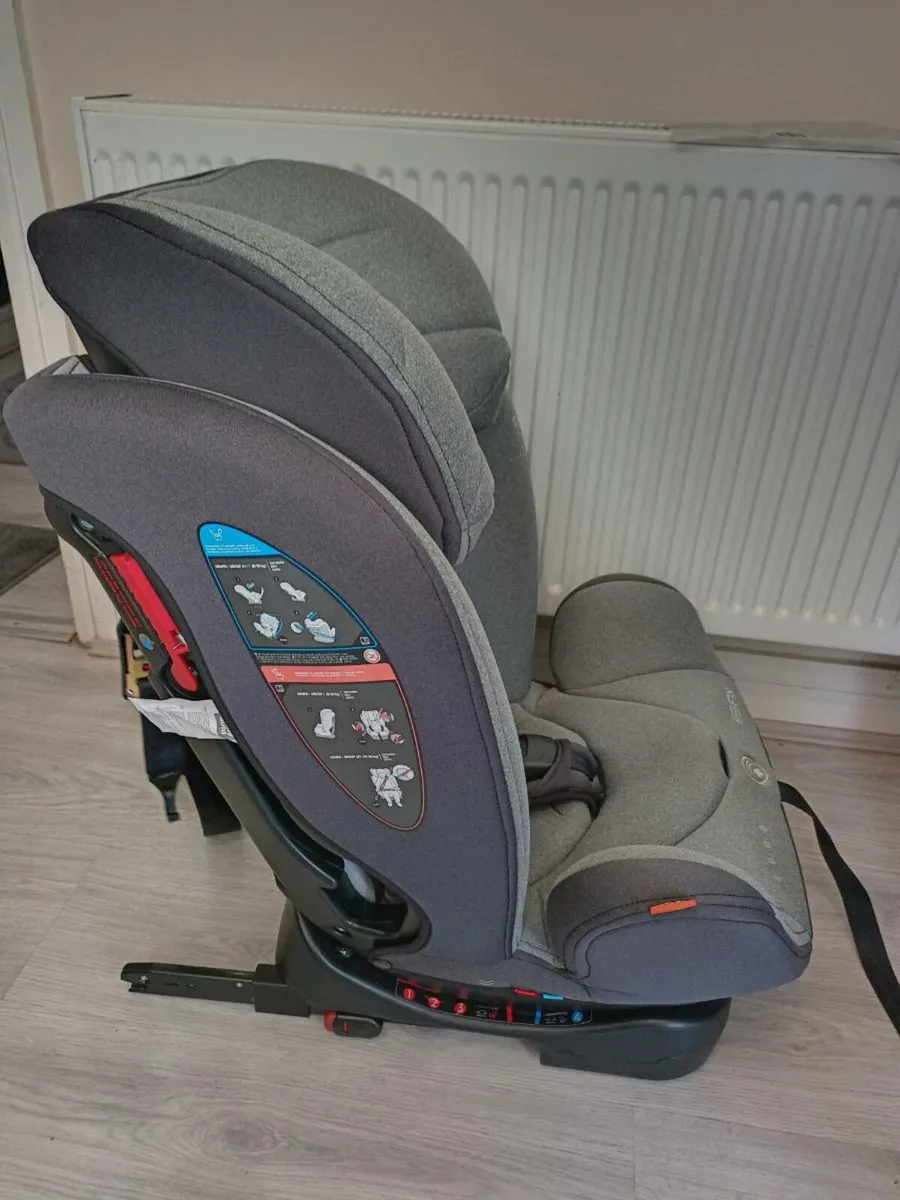 Babyauto isofix kids car seat. - Image 3