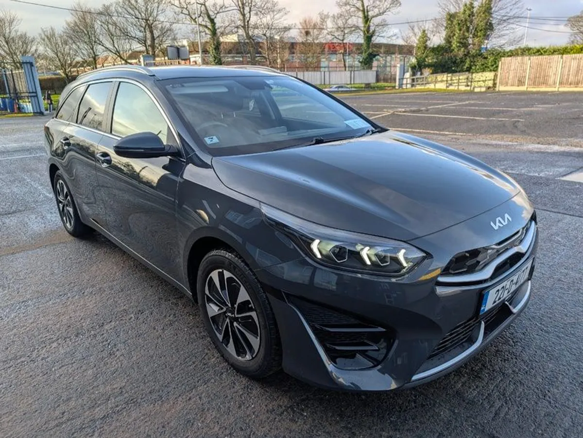 Kia Ceed 1.6 GDi PHEV 2022 Facelift | Fresh NCT | Under Warranty | Full Kia History - Image 1