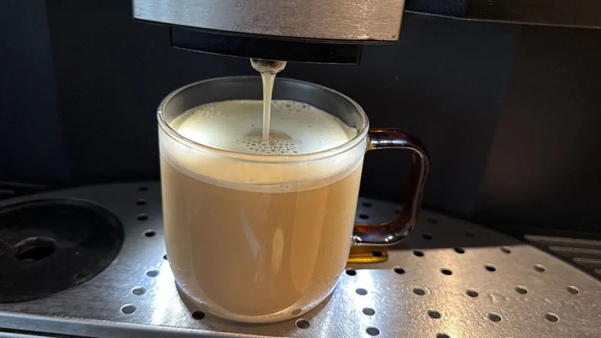 Miele Built in Nespresso Coffee Machine - Image 3