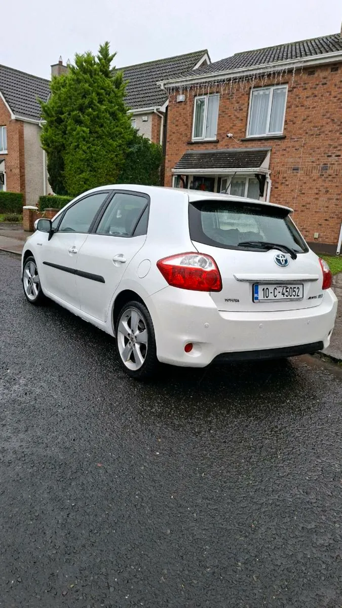 Toyota Auris 1.8 petrol HYBRID AUTOMATIC - Image 4