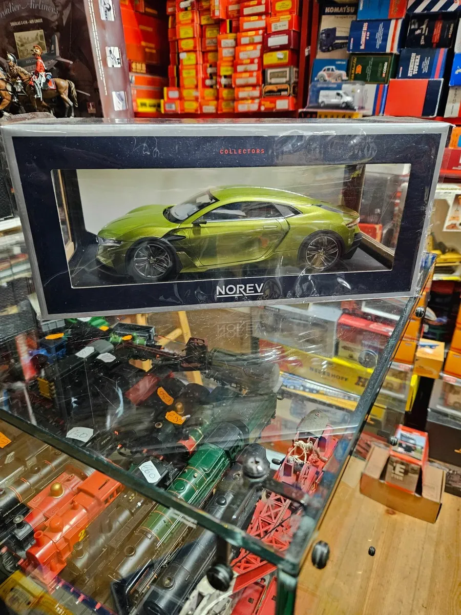 Corgi Norev DS E-Tense 1.18 - Image 1