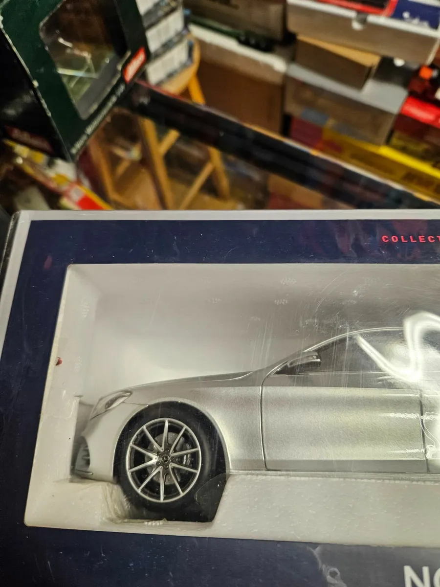 Corgi Norev Mercedes S Class AMG 1.18 - Image 2