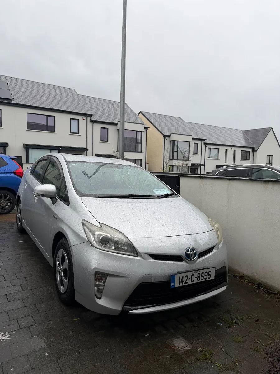 Toyota prius 2014 - Image 1