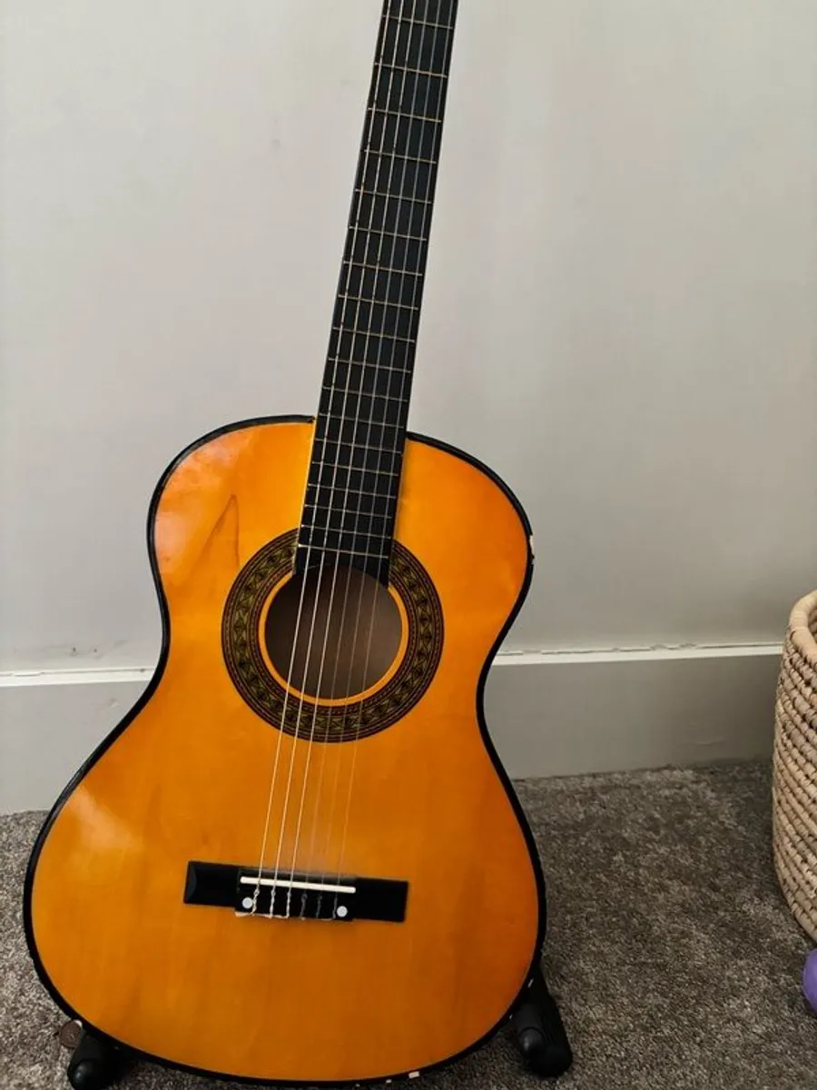 Childrens Guitar - Image 2