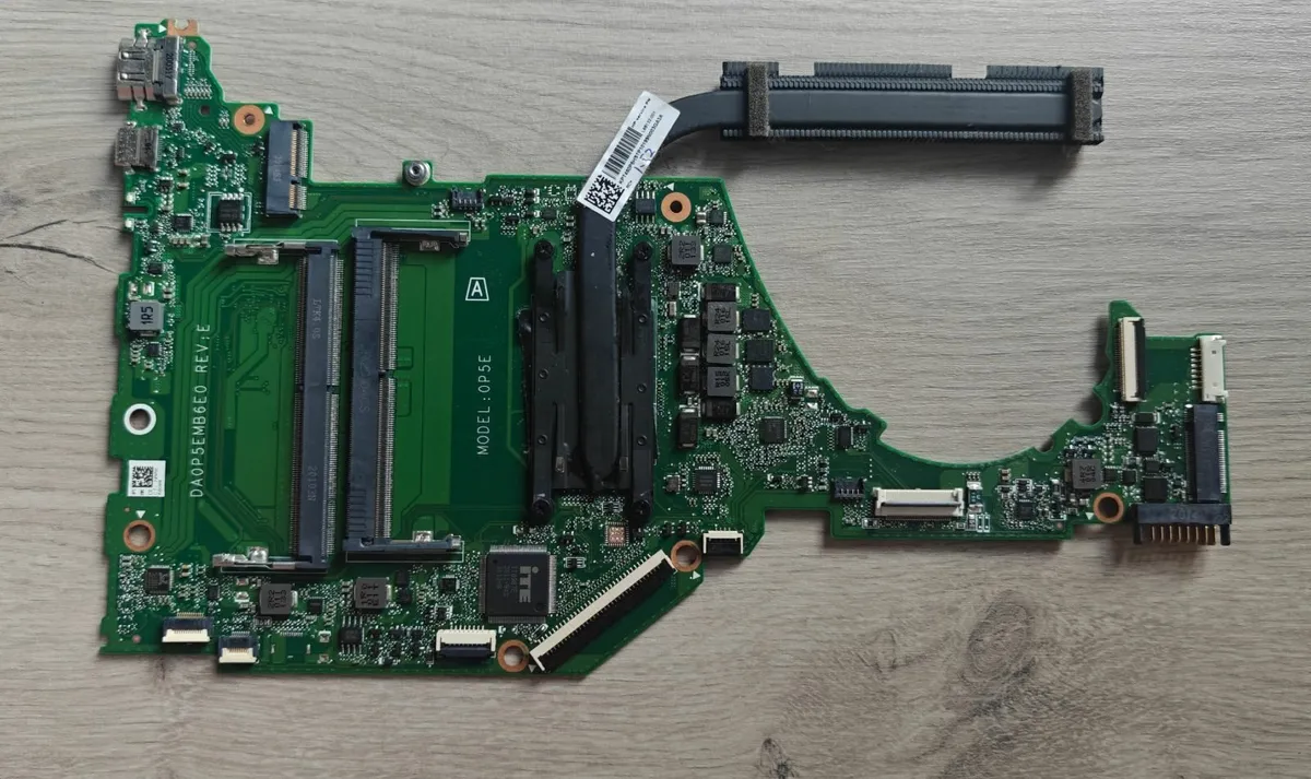 🔧 Laptop Motherboard for Sale – HP 15-eq Series - Image 1
