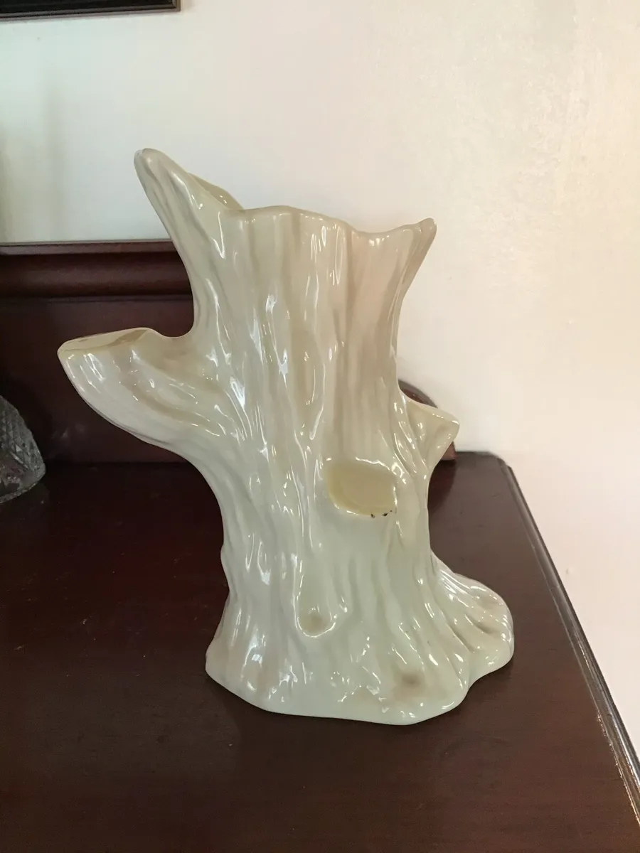 3 Vintage Belleek Pieces - Image 3