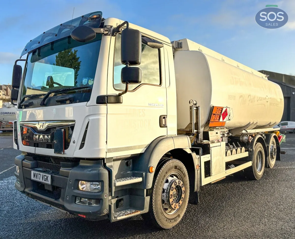 2017 MAN TGM 26.340 Rigid Tanker - Image 1