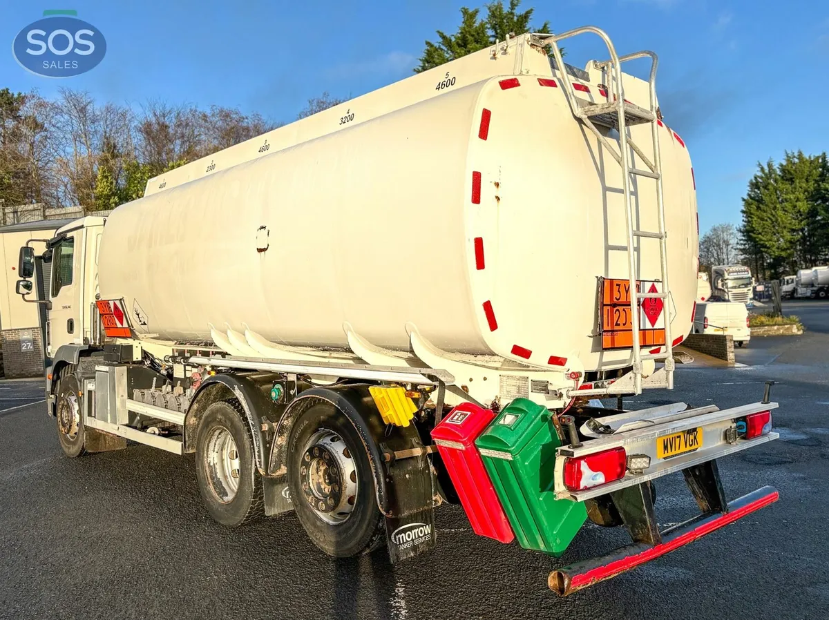 2017 MAN TGM 26.340 Rigid Tanker - Image 3