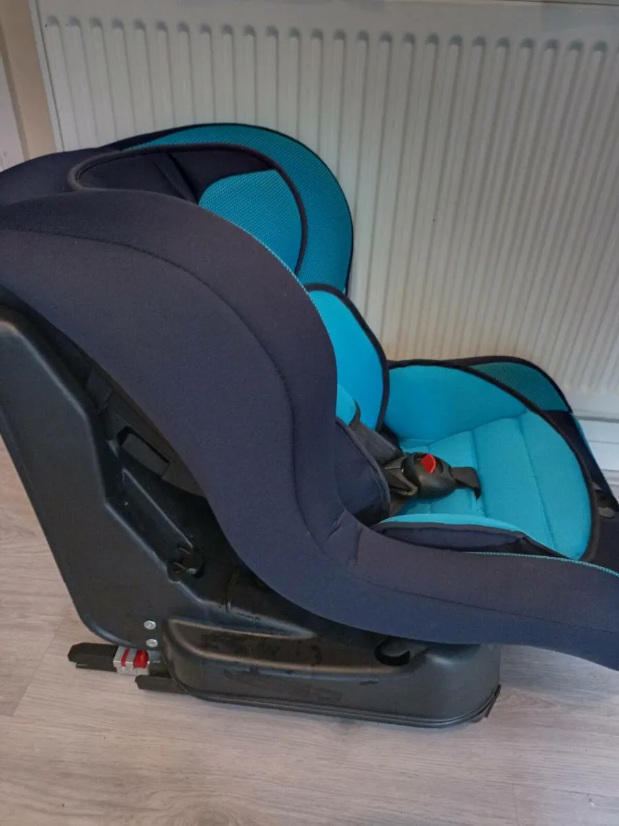 Nania isofix kids car seat. - Image 4