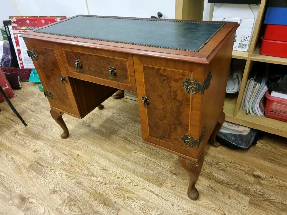 Vintage Dynatron Radiogram Desk - Image 3