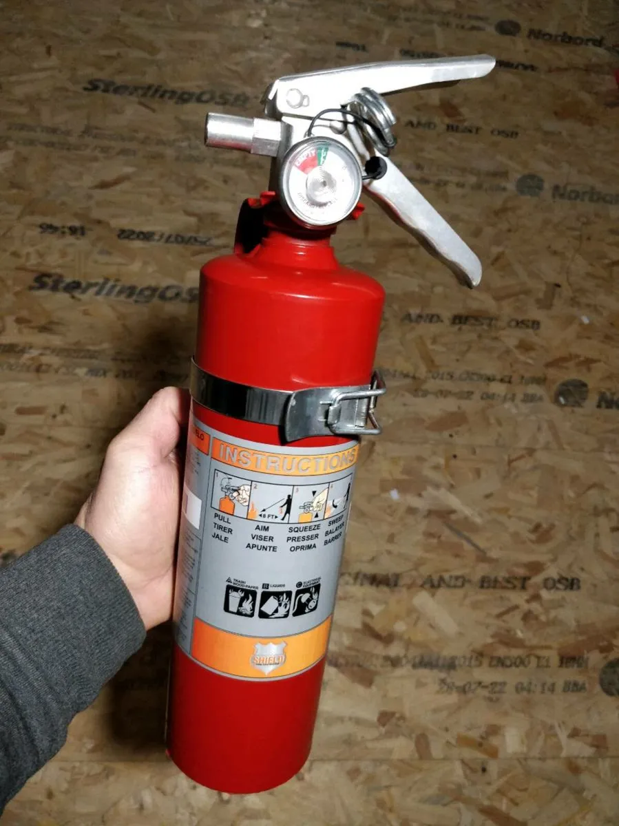 Shield - Fire Extinguisher for Your Classic Car - Image 2