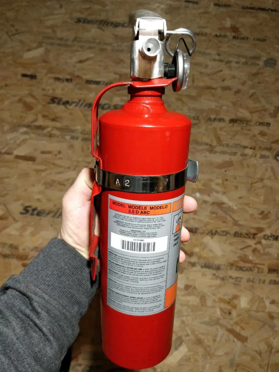 Shield - Fire Extinguisher for Your Classic Car - Image 4