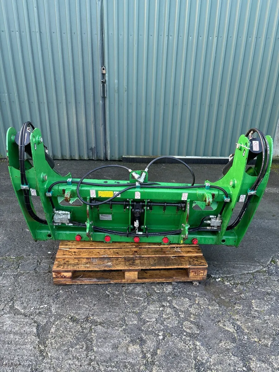 Bale shear - Image 1