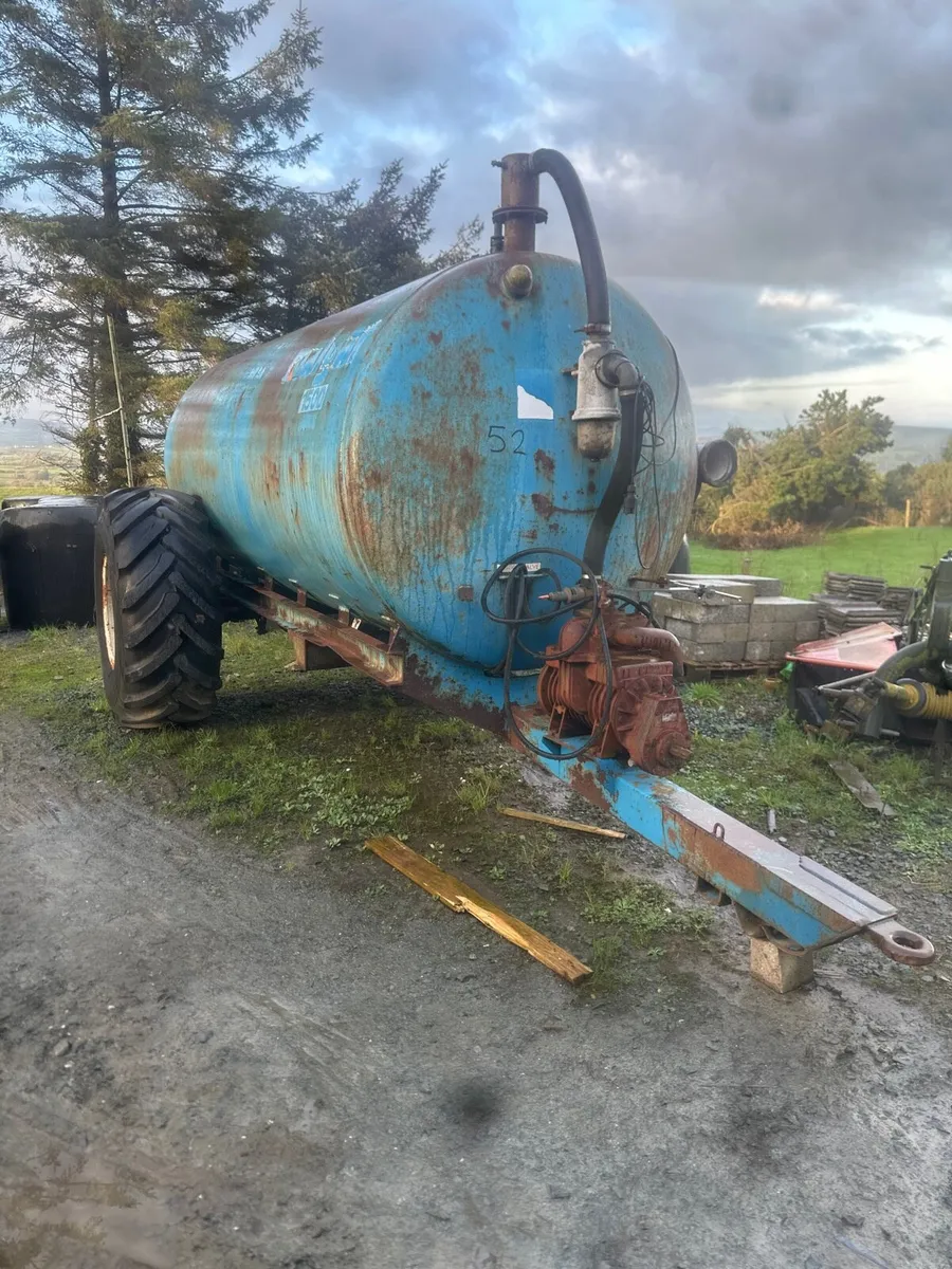 Malgar 1500 gallon tanker - Image 1