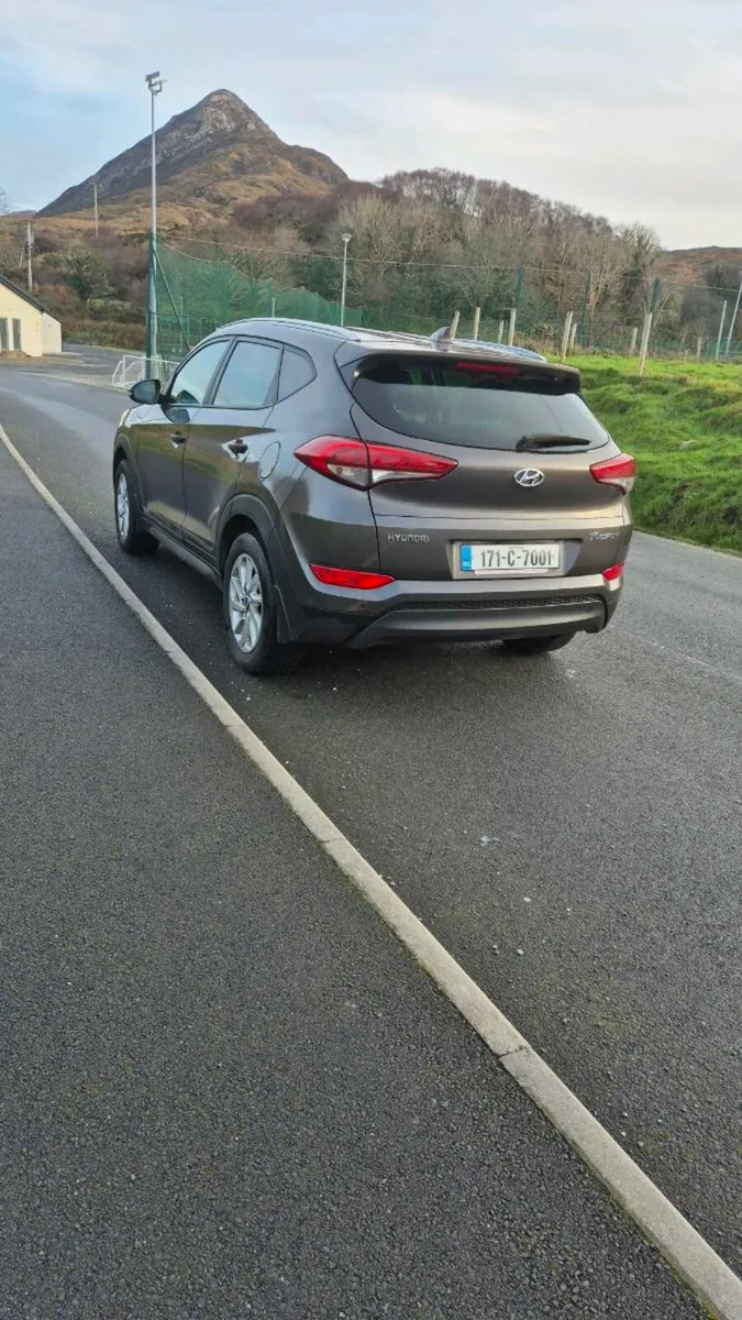 2017 Hyundai Tucson Executive - Image 4