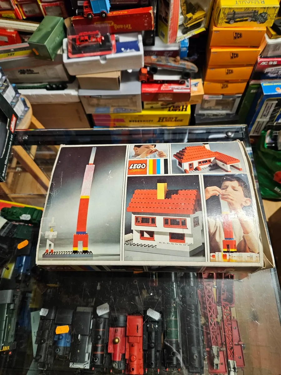 Vintage Retro Lego - Image 1