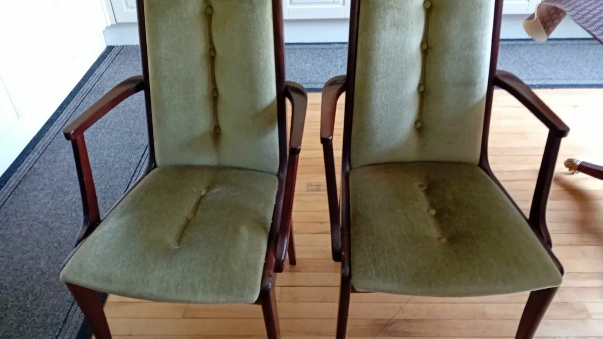 Six kitchen chairs - Image 2