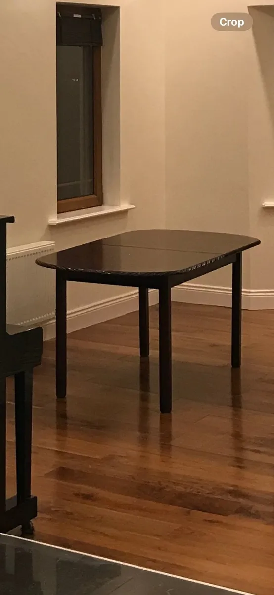 Solid Kitchen Table in a good condition & 4 chairs - Image 1