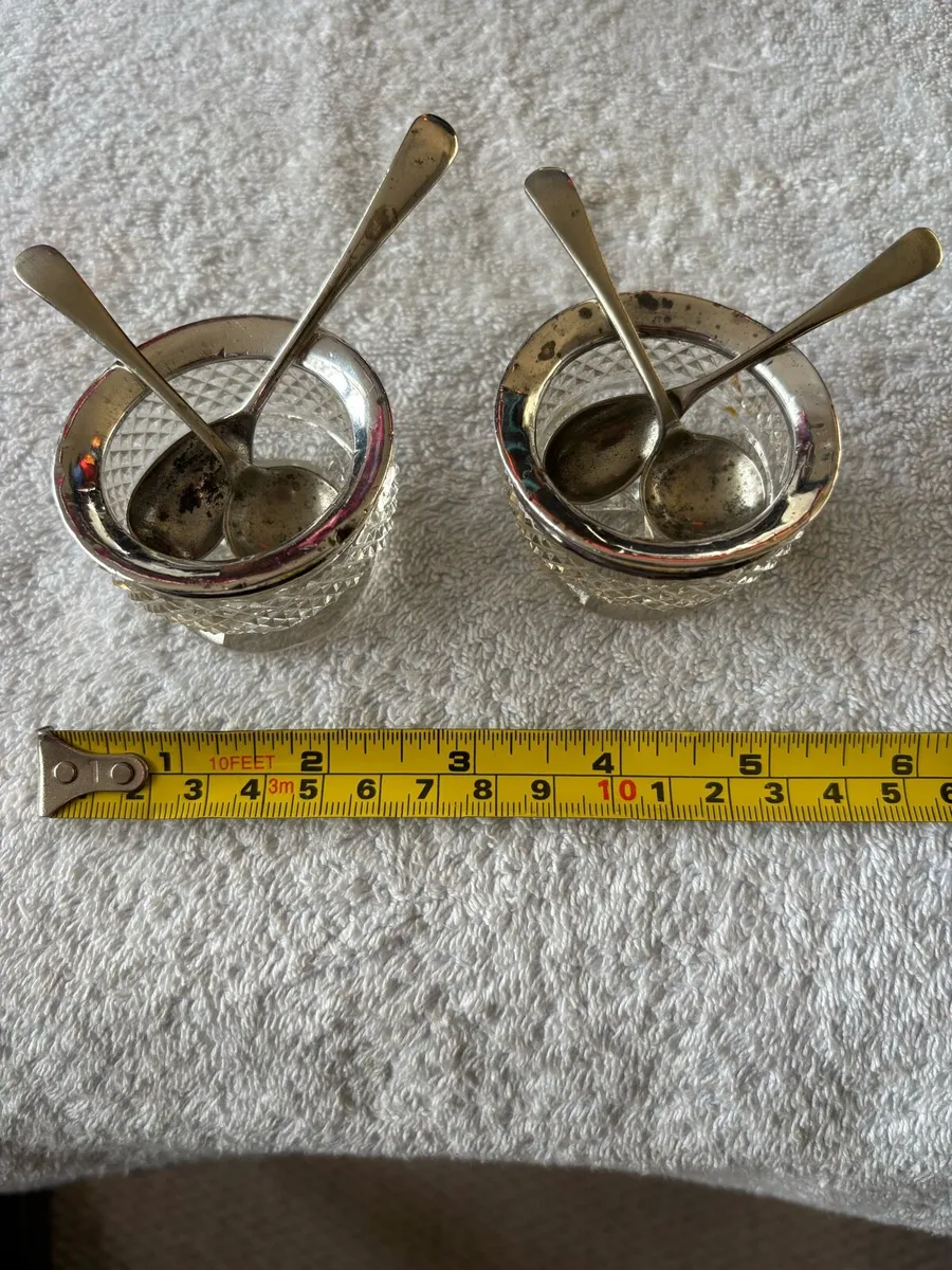 Small crystal salt’n’pepper pots - Image 2