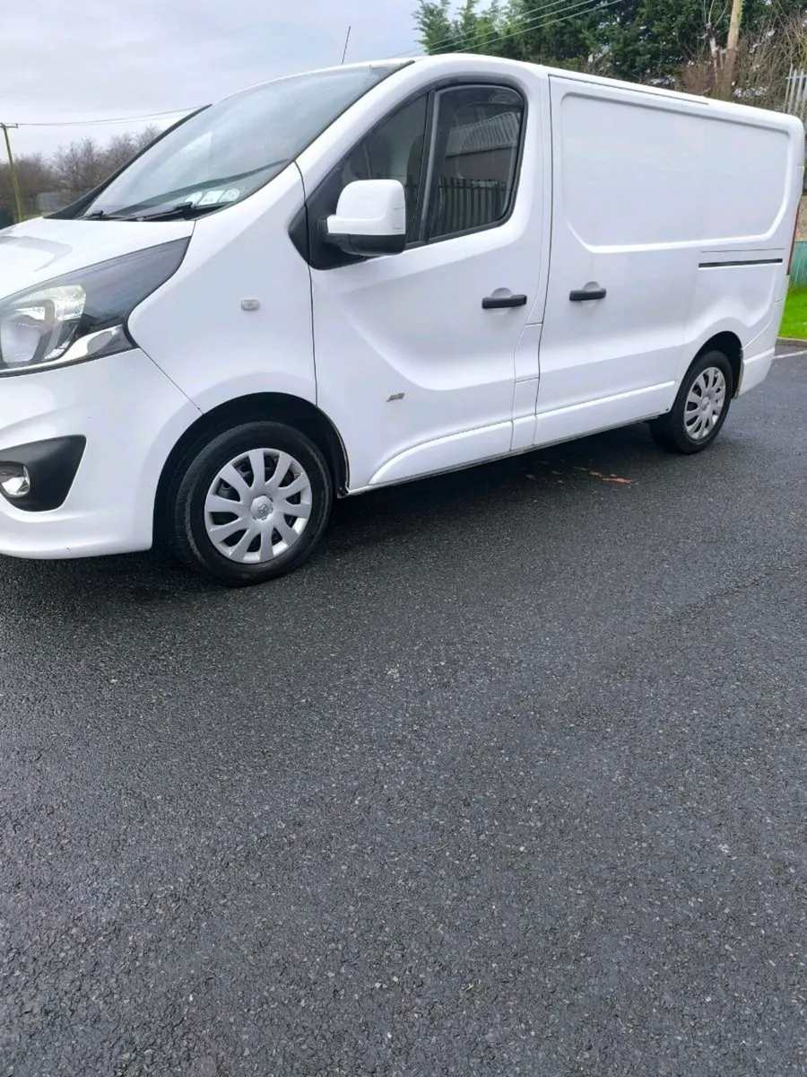 Vauxhall vivira van - Image 2