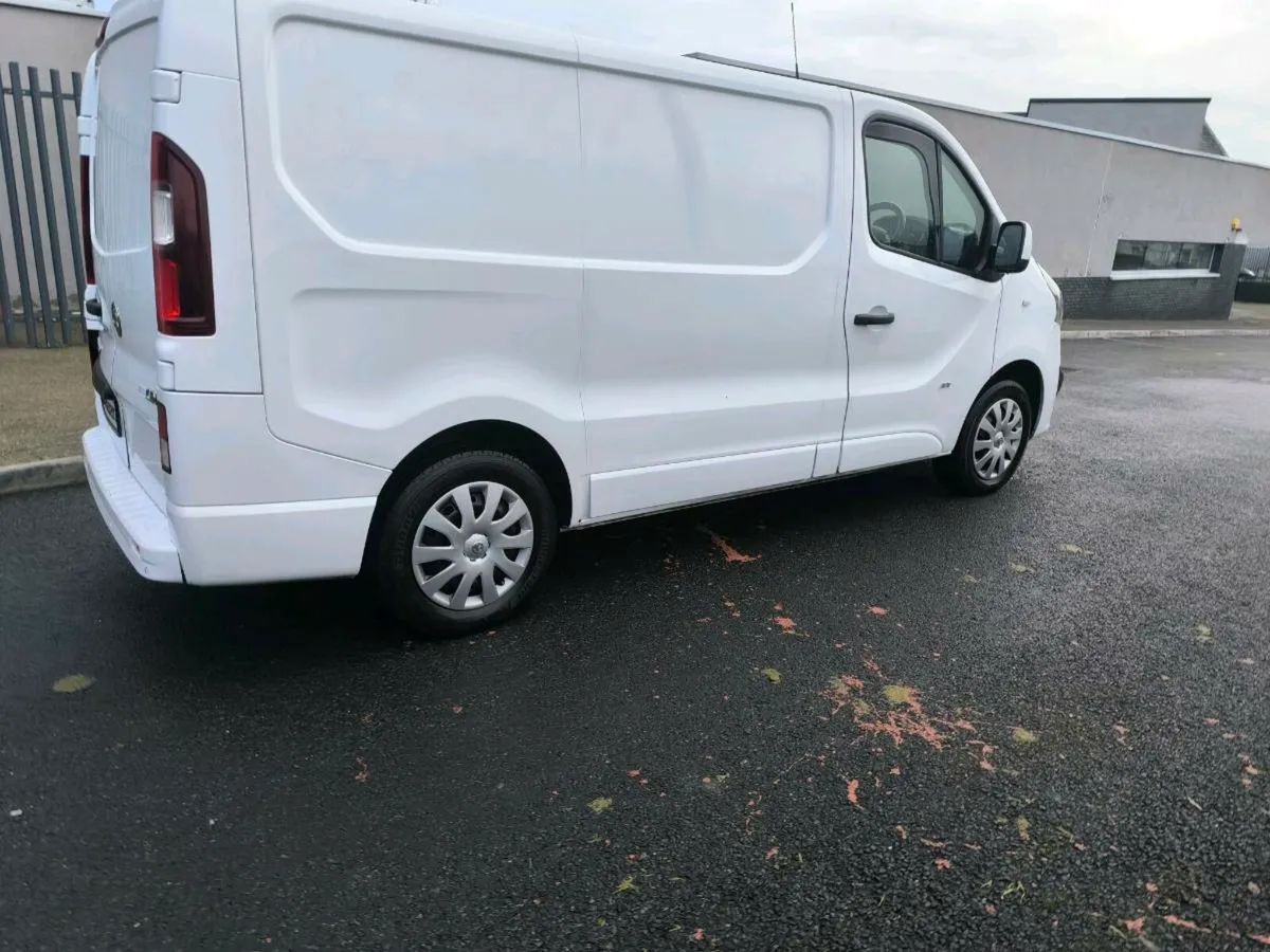 Vauxhall vivira van - Image 4