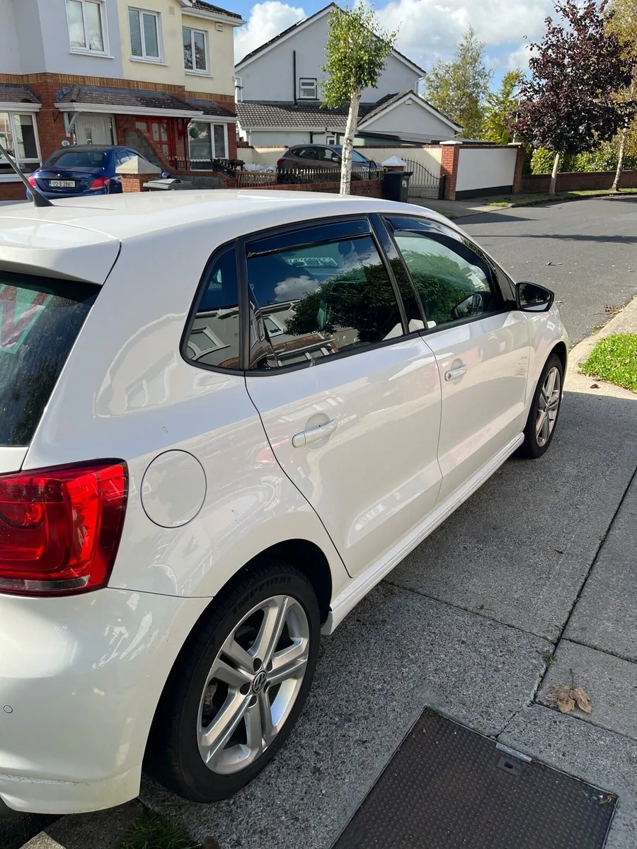 VW POLO R-Line, 1.6TDI  *VERY RARE CAR* - Image 4