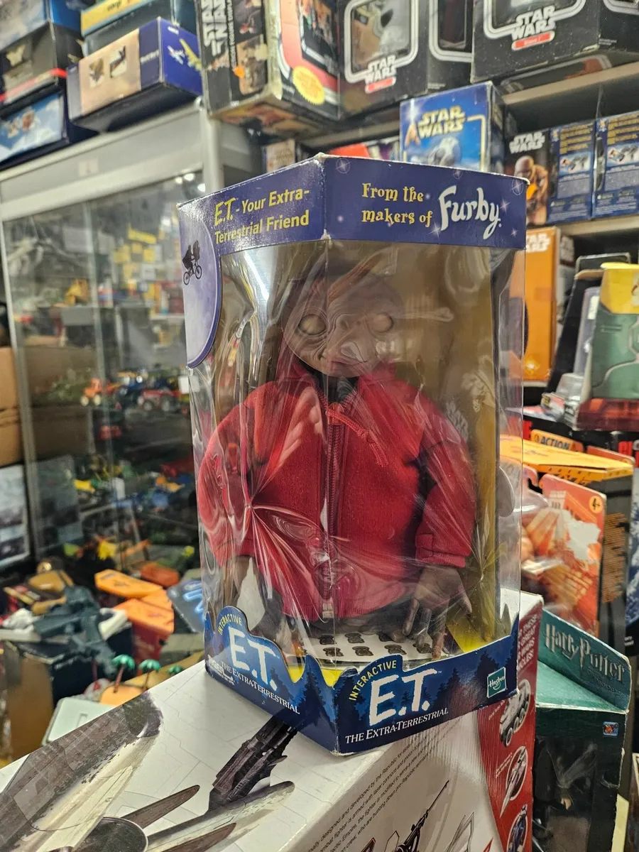 ET The Extra Terrestrial Figure - Image 1
