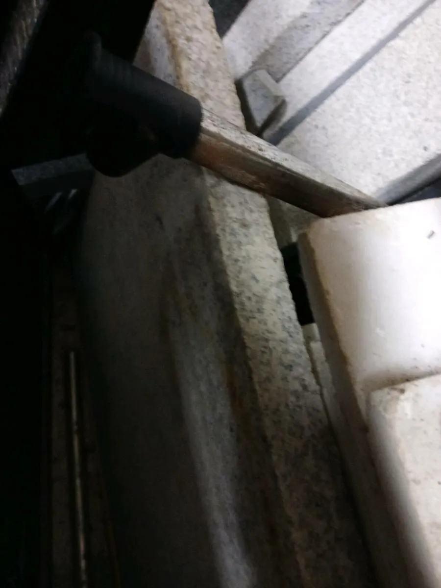 Old marble white slabs 2ft×2ft - Image 3