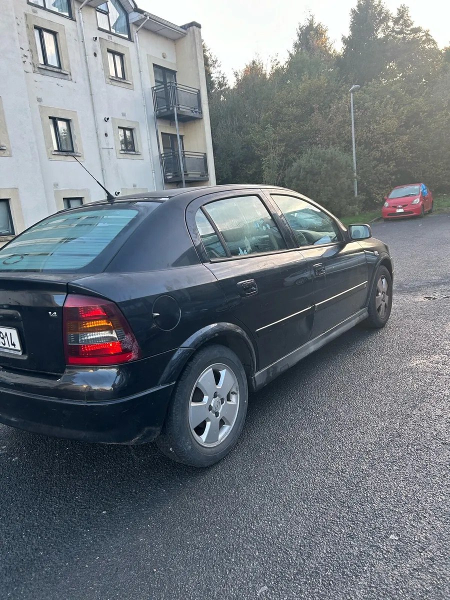 Opel Astra 1.4 automatic - Image 2