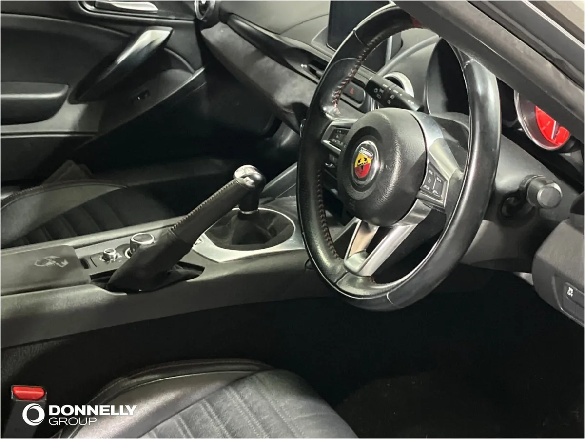 Abarth 124 Spider Roadster - Image 3