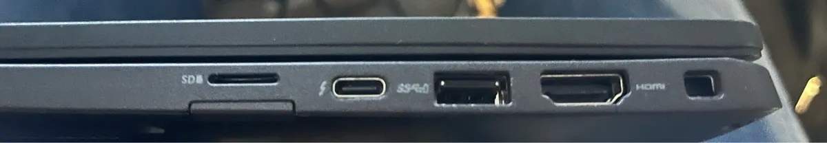 Dell 7320 i5-1145g7/16gb ram/250ssd/Win 11 - Image 3