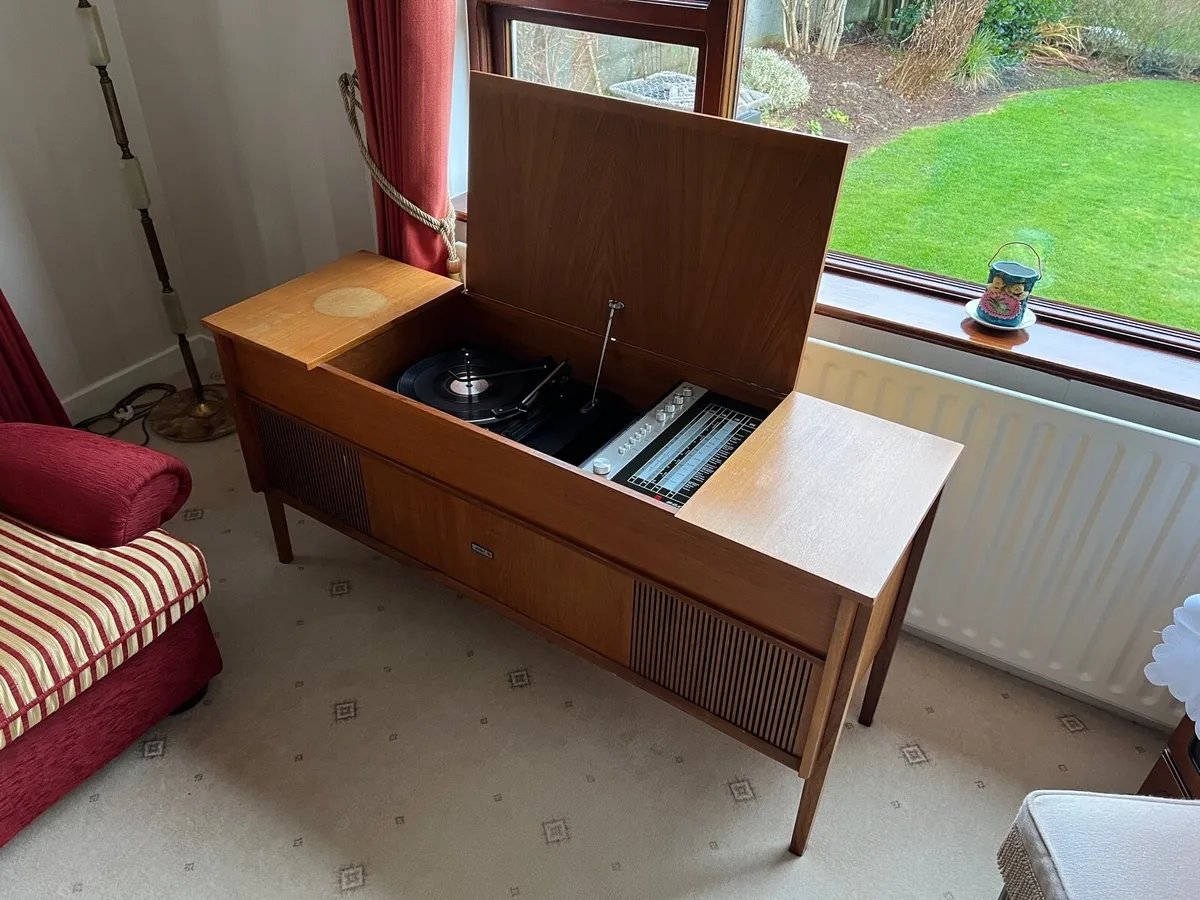 GEC Vinyl player and radio - Image 2