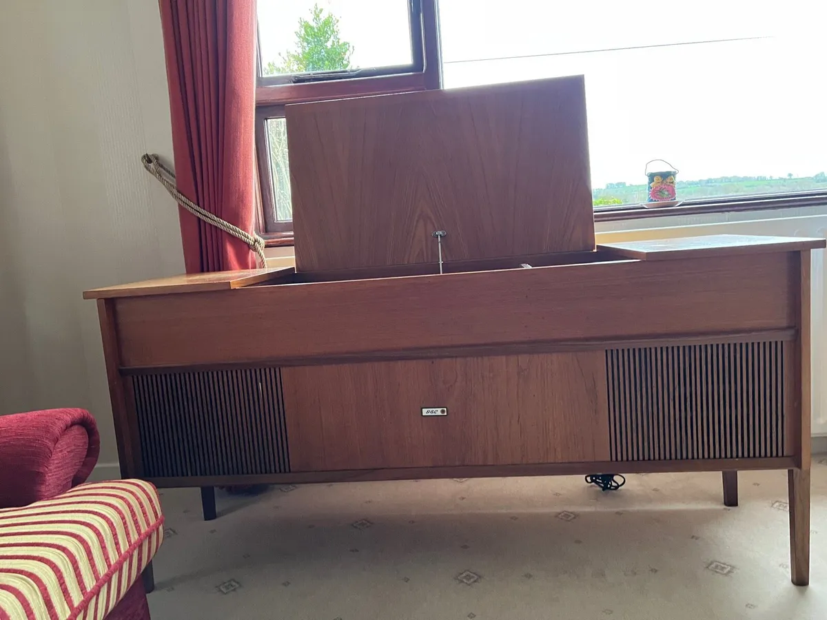 GEC Vinyl player and radio - Image 3