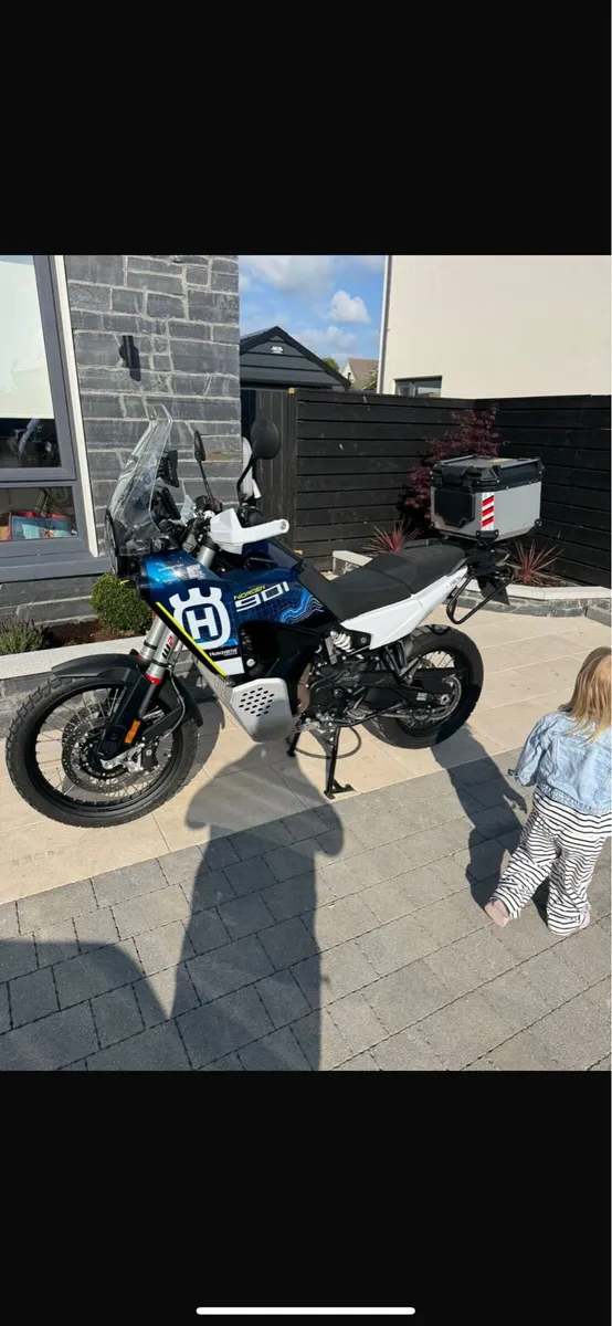 Husqvarna 901 expedition