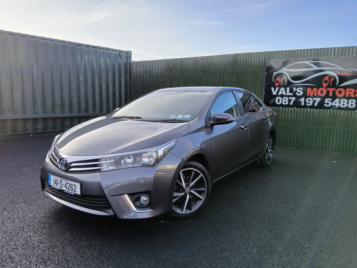 Toyota Corolla 2014 1.3 Petrol  106 000 km - Image 2