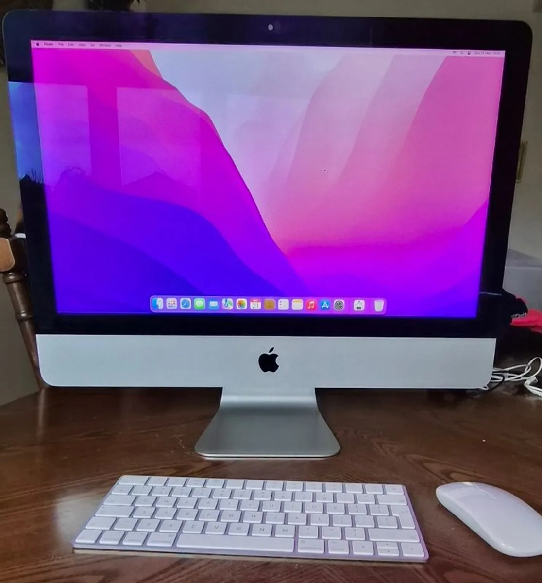 iMac (Retina 4K, 21.5-inch, Late 2015) - Image 1