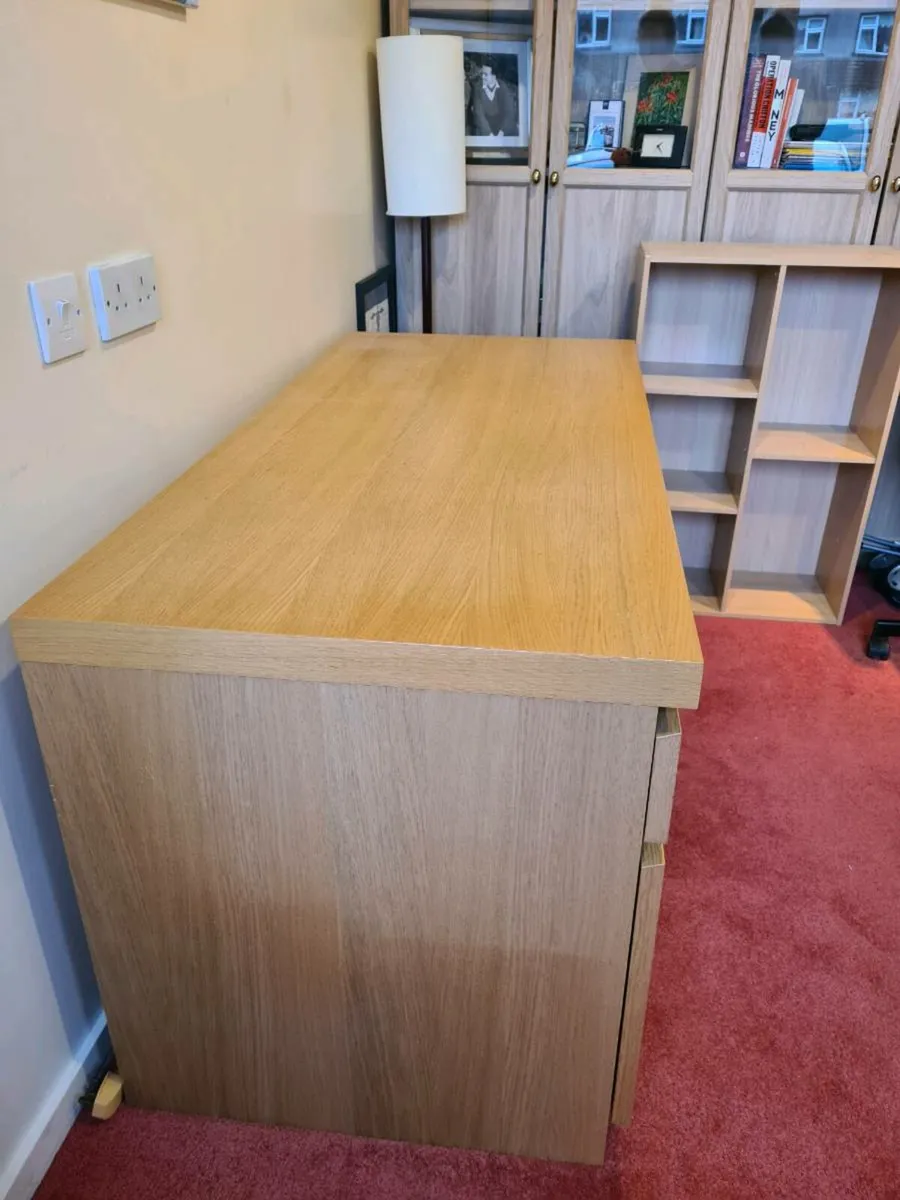 Oak desk - Image 4