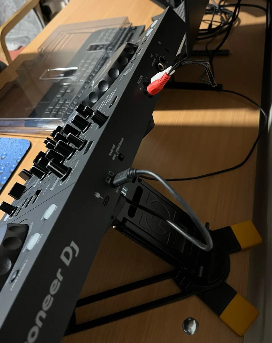 PIONEER DJ DDJ-FLX4 2-channel DJ Controller - Image 3