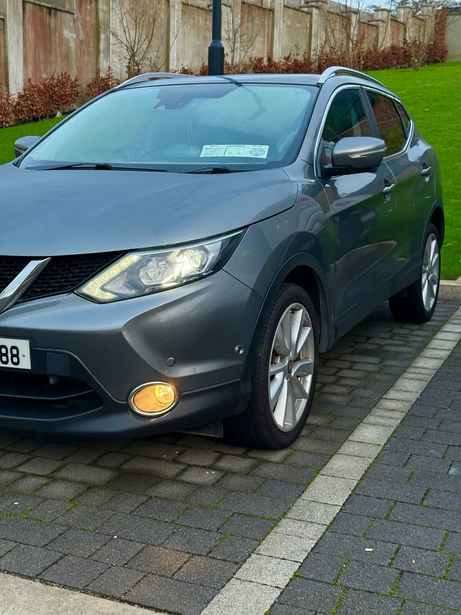 Qashkai 4WD,leather ,camera ,price drop - Image 2