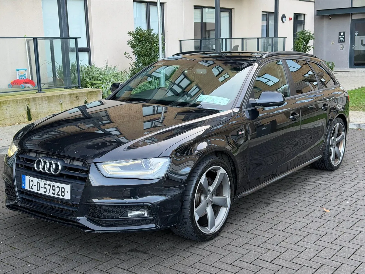 AUDI A4 BLACK EDITION S-LINE  2012 AVANT !! - Image 2