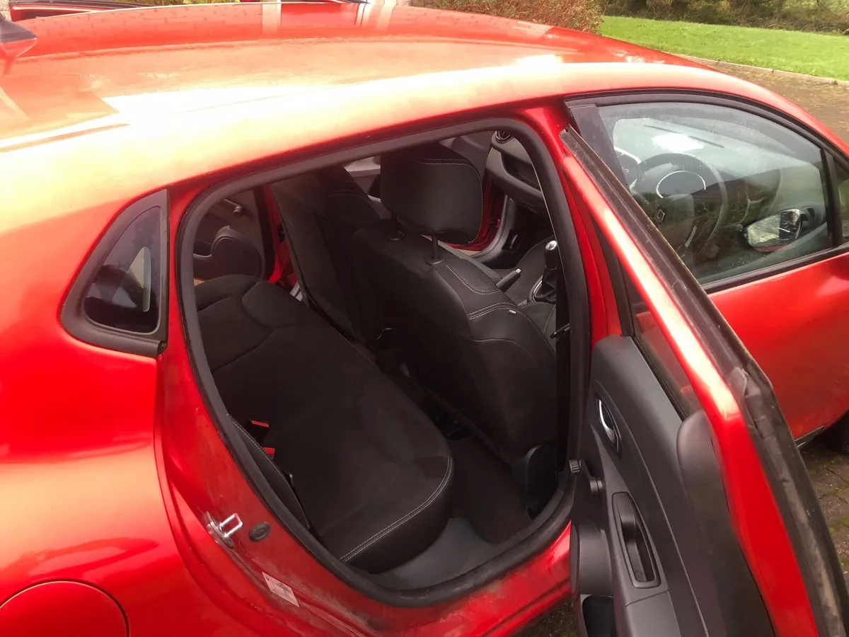 Renault Clio 2016 - Image 3