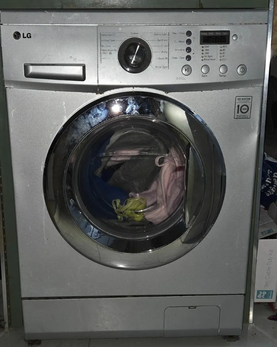 Washing machine - Image 2