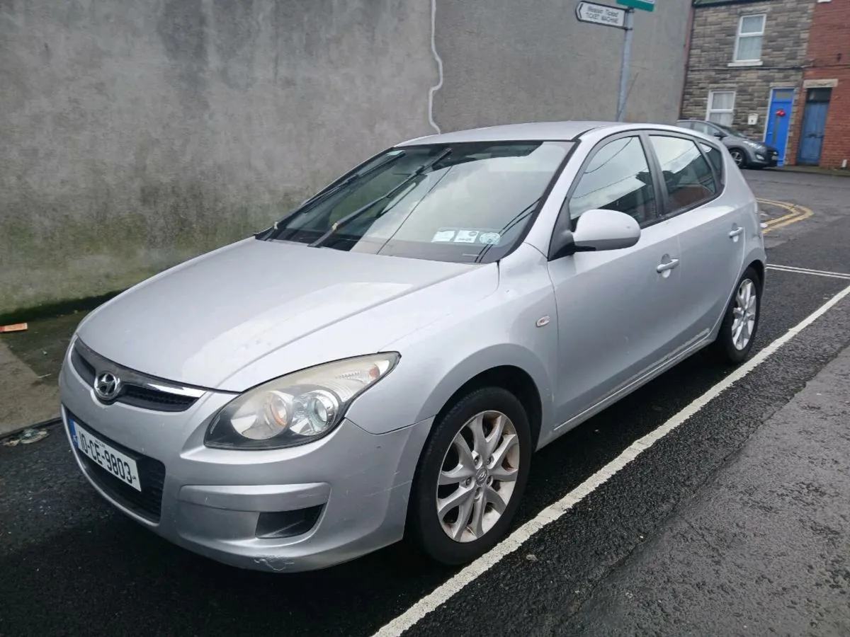 2010 HYUNDAI I30 1.6 DIESEL - Image 1