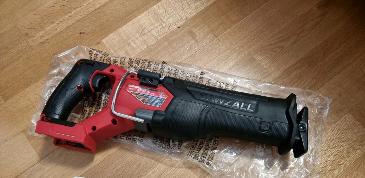 Milwaukee M18 Fuel Sawzall Reciprocating Saw Body - Image 2