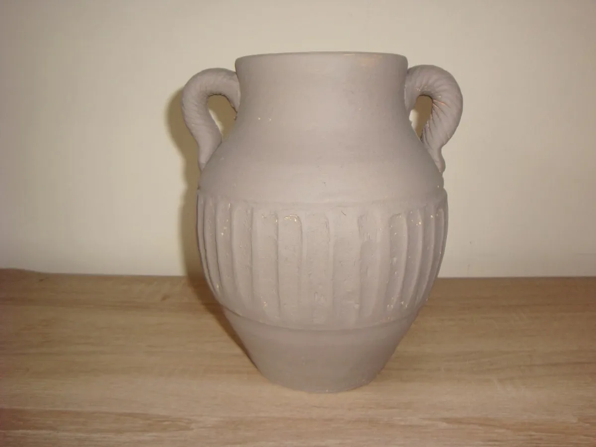 Terracotta vase - Image 2