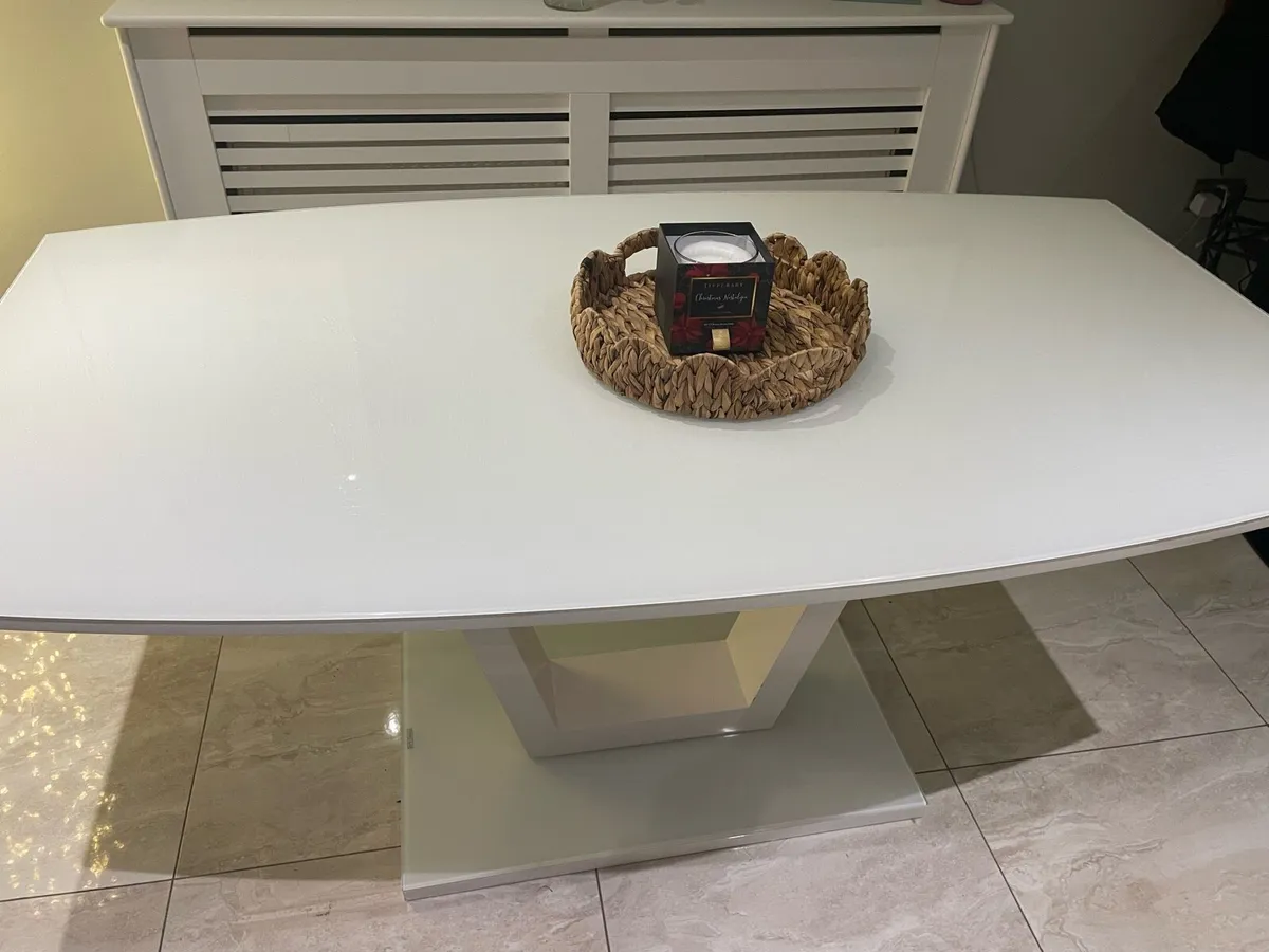 Kitchen Table - Image 3