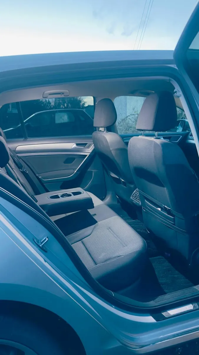 Volkswagen Golf 2014 - Image 2